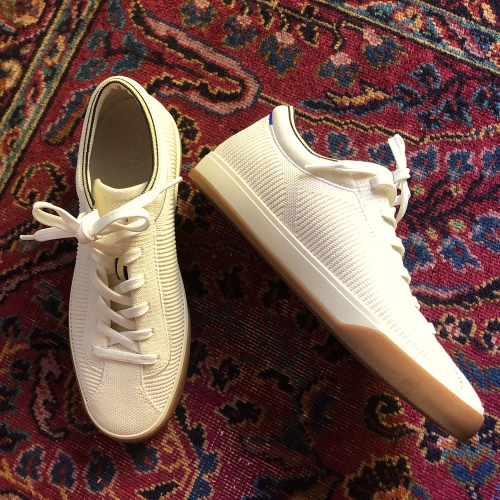 Rothy’s limited edition vanilla lace up sneakers